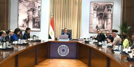 رئيس الوزراء يتابع موقف تمويل مشروعات المبادرة الرئاسية ”حياة كريمة” - الكويت الاخباري