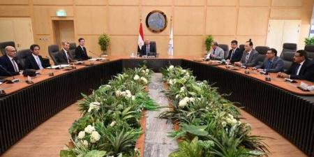 وزير الصناعة والنقل يلتقي الرئيس التنفيذى والعضو المنتدب لشركة ميتسوبيشى - الكويت الاخباري