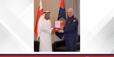 رئيس الأمن العام يستقبل رئيس الهيئة الوطنية لإدارة الطوارئ والأزمات والكوارث بدولة الإمارات العربية المتحدة - الكويت الاخباري