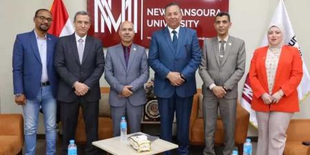 جامعة المنصورة الجديدة تستقبل لجنة من الأعلى للجامعات لتجديد اعتماد مركز التدريب على تكنولوجيا المعلومات - الكويت الاخباري