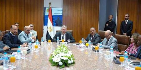 وزير البترول والثروة المعدنية يبحث مع قيادات وكوادر ”جابكو” جهود وتحديات زيادة الإنتاج من خليج السويس - الكويت الاخباري