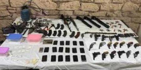 ضبط عناصر بؤر إجرامية من متجرى المواد المخدرة والأسلحة النارية غير المرخصة ومصرع عنصرين جنائيين شديدى الخطورة بسوهاج - الكويت الاخباري