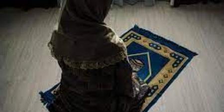 أمين الفتوى: ستر العورة شرط لصحة الصلاة وهذه أحكامه للرجل والمرأة - الكويت الاخباري