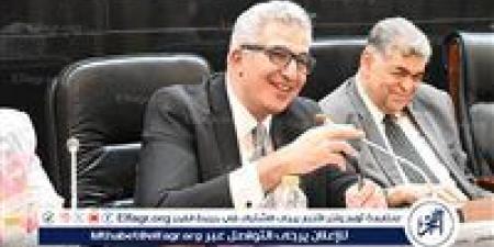 أمين "الأعلى للجامعات" يناقش بالبرلمان تطبيق برنامج التعليم الطبي الجديد والتدريب الإلزامي - الكويت الاخباري