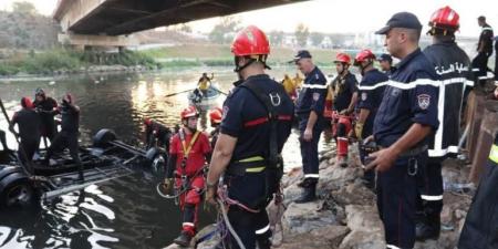 مصرع 18 شخصا بسقوط حافلة في واد بالجزائر وإعلان حداد وطني - الكويت الاخباري