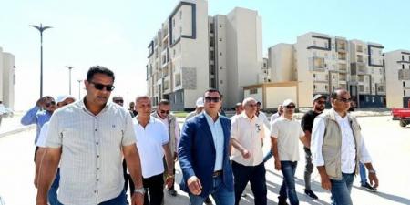وزير الإسكان يتفقد مشروع "سكن لكل المصريين" و"كوبري C3" بالعلمين الجديدة - الكويت الاخباري