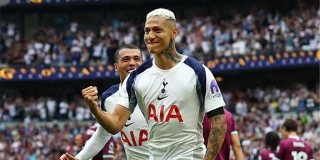 توتنهام يفوز علي بيرنلي بثلاثية نظيفة في الدوري الإنجليزي - الكويت الاخباري