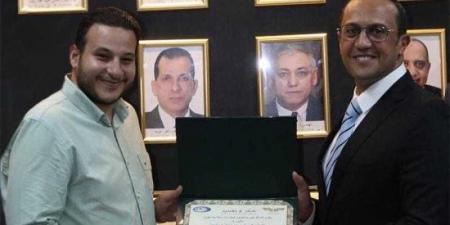 ”القابضة للمطارات” تكرم خريجي الدفعة الثالثة من برنامج ”سفراء الذكاء الاصطناعي” - الكويت الاخباري