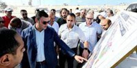 وزير الإسكان يتفقد مشروع بحيرات "نيو مارينا" و"البوغاز" والفيلات والشاليهات بمارينا ٨ - الكويت الاخباري