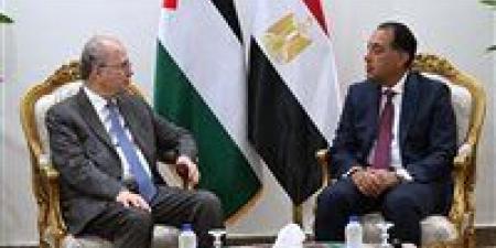 مدبولي يؤكد لرئيس وزراء فلسطين استمرار مصر في تقديم الدعم اللازم لقطاع غزة - الكويت الاخباري