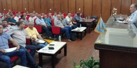 مدير التعليم بأسيوط يستعرض تقارير متابعة جاهزية المدارس للعام الدراسى الجديد «2025 - 2026» - الكويت الاخباري