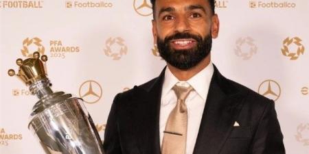 رسميا.. محمد صلاح أول لاعب في التاريخ يفوز بجائزة أفضل لاعب بالدوري الإنجليزي ثلاث مرات - الكويت الاخباري