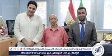 نقيب أطباء الأسنان يهنئ وكيل وزارة الصحة بالفيوم ويبحثان سبل تطوير الخدمات الطبية - الكويت الاخباري