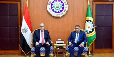 موجز الدقهلية.. المحافظ يتفقد المركز التكنولوجي ويستقبل مدير الأمن.. إصابة شخص إثر انقلاب سيارة.. وإصابة خمسة في حادث آخر - الكويت الاخباري