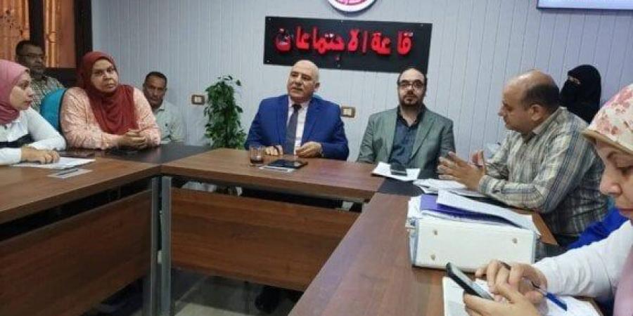 مدير الصحة بالقليوبية يترأس اجتماعاً تنظيميا لمناقشة حصاد المرور الميداني على إدارة كفر شكر - الكويت الاخباري
