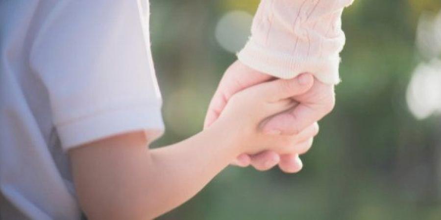 هل فقدان البصرعائق يمنع الأم من حضانة أولادها؟ #دين وحياة #دار الإفتاء - الكويت الاخباري