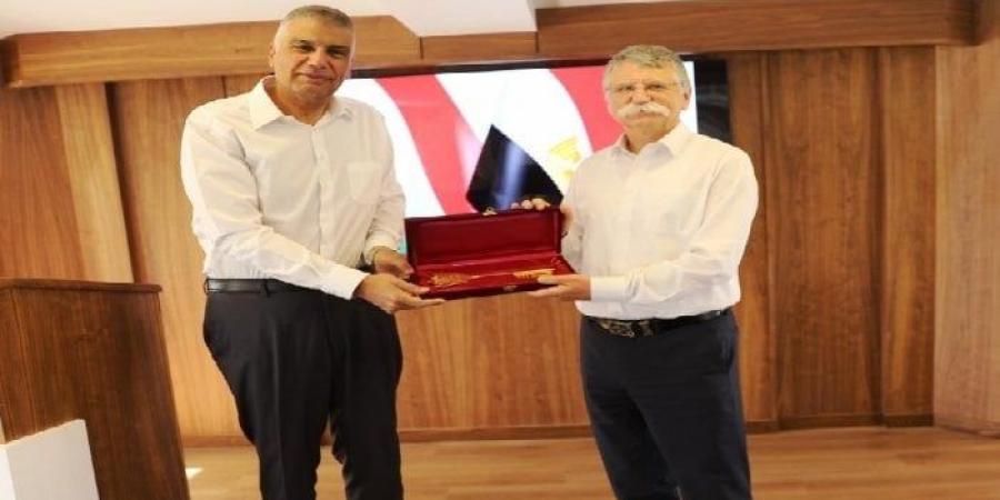 أسوان ترحب برئيس البرلمان المجري.. تأكيد على عمق العلاقات وفرص الاستثمار الواعدة - الكويت الاخباري