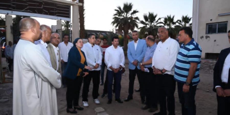 وزير الرياضة يوجه الشكر لمحافظ أسوان لإنهاء كافة المعوقات بمعسكر العقاد الشبابى - الكويت الاخباري