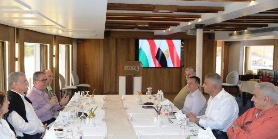 أسوان في 24 ساعة| زيارة لرئيس البرلمان المجري.. توريد القمح بالصوامع.. واستقرار الطقس - الكويت الاخباري