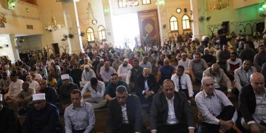 محافظ أسوان: نتواجد بين المواطنين للاستماع إلى مطالبهم وتلبيتها - الكويت الاخباري