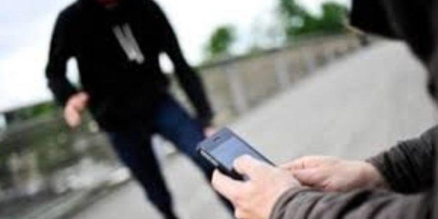 اليوم.. محاكمة موظف أنهى حياة عامل بسبب هاتف محمول - الكويت الاخباري