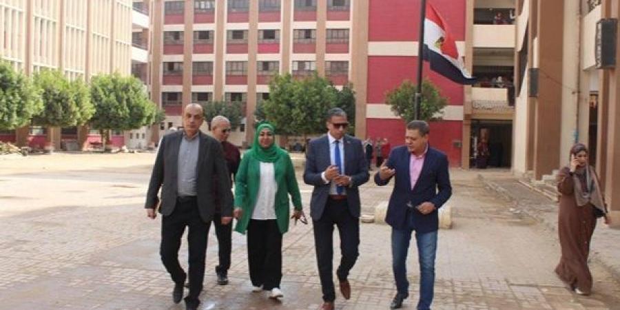 وكيل تعليم الجيزة فى زيارة تفقدية لمدارس ادارة العمرانية - الكويت الاخباري