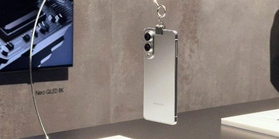 موعد جديد لإطلاق أنحف هواتف سامسونج Galaxy S25 Edge - الكويت الاخباري