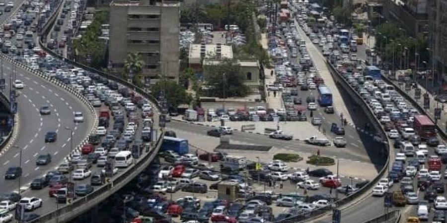 قبل ما تتحرك من بيتك.. كثافات مرورية بطرق ومحاور القاهرة والجيزة - الكويت الاخباري