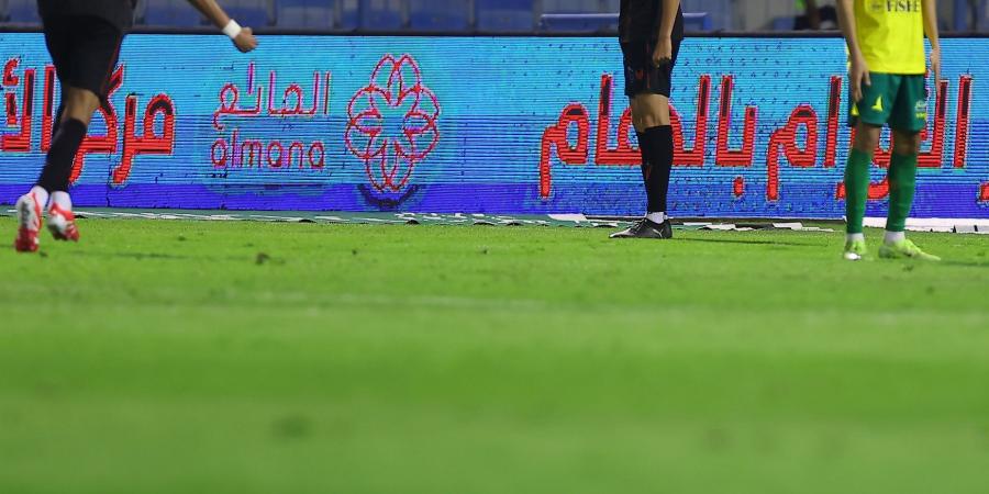 بمشاركة محمد شريف  الخليج يخسر أمام الرياض فى الدوري السعودي - الكويت الاخباري