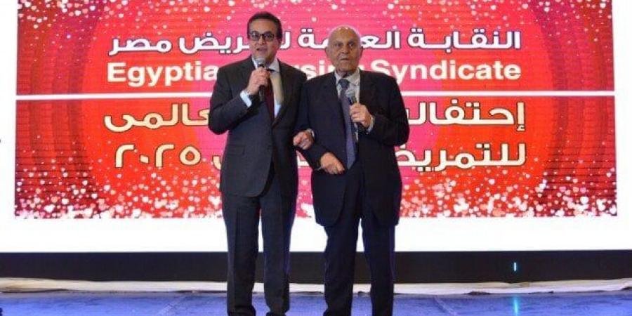 «وزير الصحة»: التمريض له الفضل فى انتظام العمل بالمستشفيات المصرية - الكويت الاخباري
