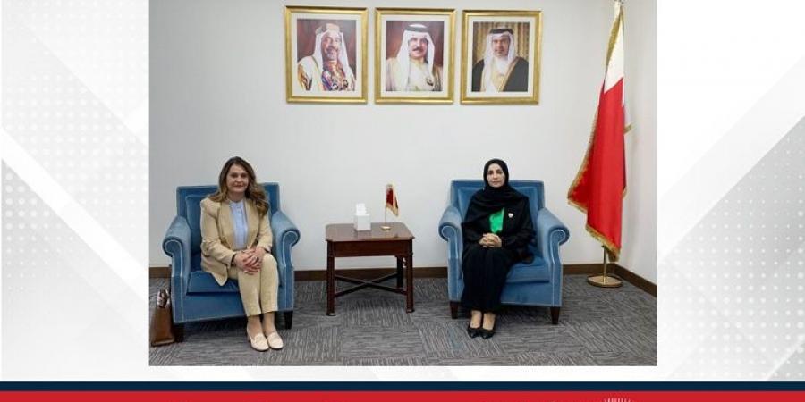 وزيرة الصحة تستقبل سفيرة جمهورية صربيا لدى مملكة البحرين - الكويت الاخباري
