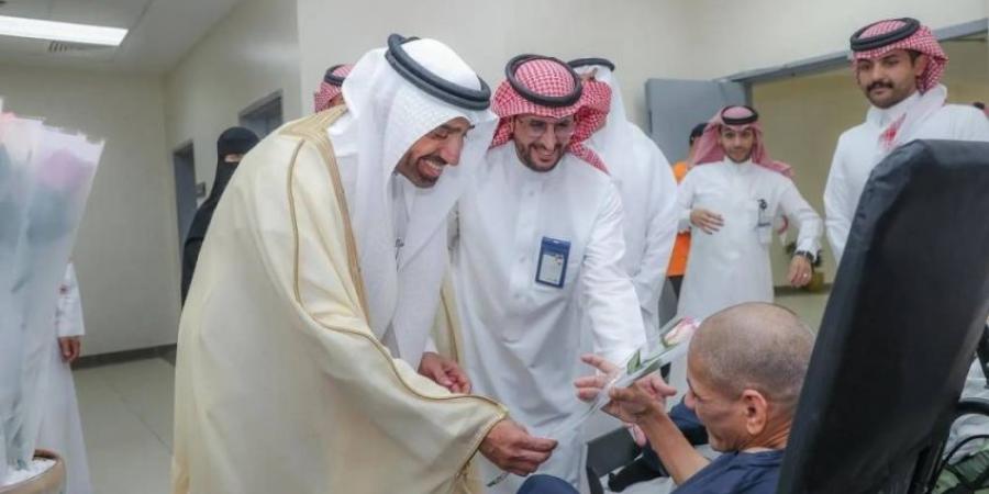 الراجحي يتفقد خدمات مكتب العمل ومركز التأهيل الشامل بالقصيم - الكويت الاخباري