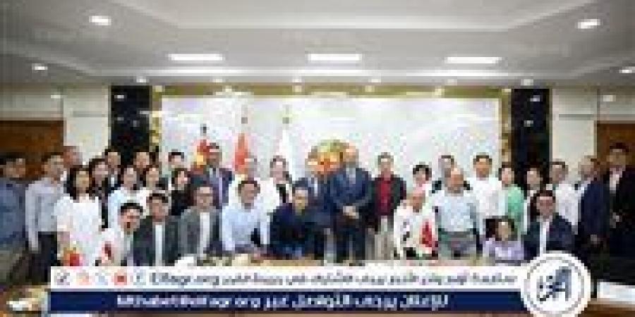 وزير قطاع الأعمال العام يستقبل وفدًا صينيًا يضم 37 مستثمرًا وممثلًا لكبرى شركات الغزل والنسيج لبحث فرص الشراكة والاستثمار - الكويت الاخباري