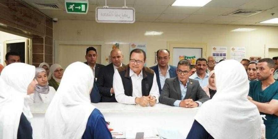 رئيس الرقابة الصحية يتفقد مستشفى العريش العام ووحدة الرعاية الأساسية بقرية السكاسكة - الكويت الاخباري