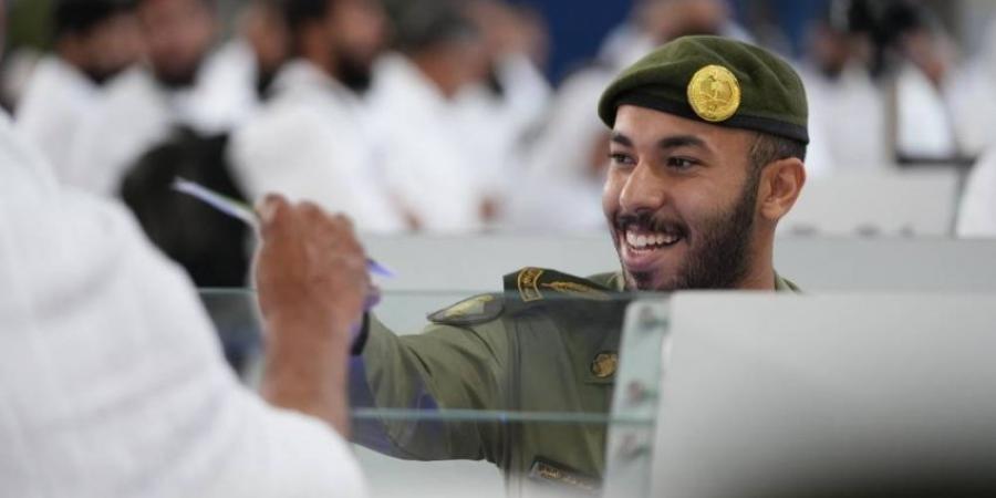 جوازات مطار جدة تواصل استقبال رحلات ضيوف الرحمن - الكويت الاخباري