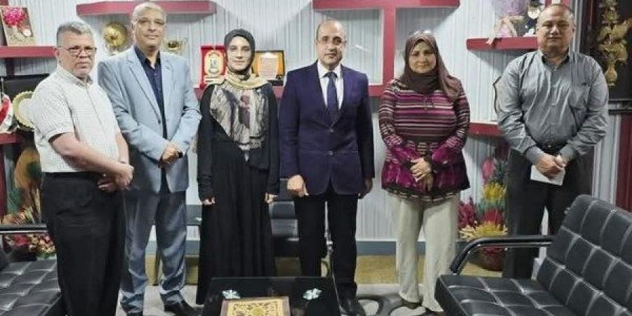نابغة في المنوفية.. طالبة بالصف الثاني الثانوي تبتكر قانونا جديدا للرياضيات - الكويت الاخباري
