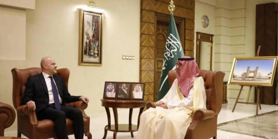 مُحافظ جدَّة وقنصل أمريكا يبحثان «المشتركة» - الكويت الاخباري