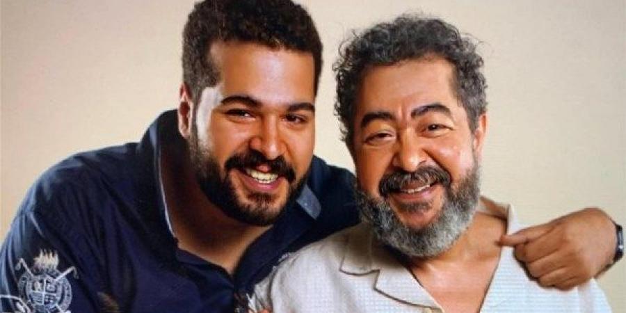 معتصم عبد العزيز بكلمات مؤثرة في ذكرى والده: وحشتني أوي يا جبل - الكويت الاخباري