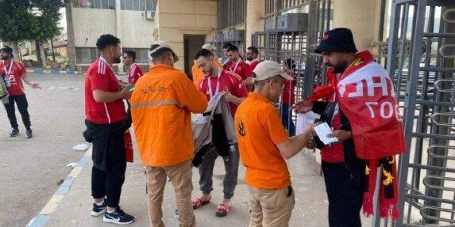 الاستعدادات الأمنية تكتمل لتأمين مباراة الأهلي وسيراميكا في الدوري - الكويت الاخباري