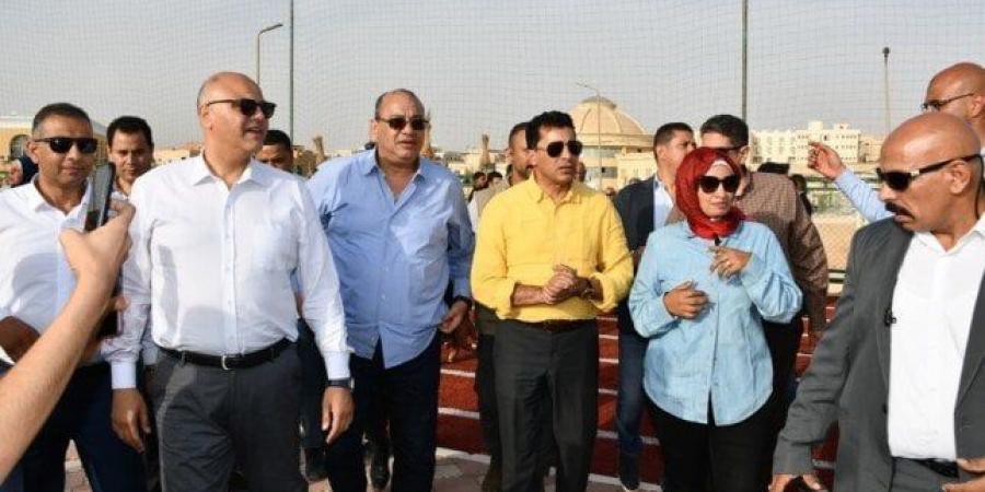 وزير الرياضة ومحافظ القليوبية يتفقدان مركز التنمية الشبابية بالعبور - الكويت الاخباري