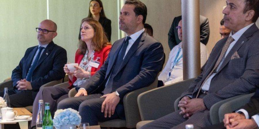 سفير الكويت في باريس: تسلم (الكويتية) طائرة جديدة من (إيرباص) يعكس متانة العلاقات مع فرنسا - الكويت الاخباري