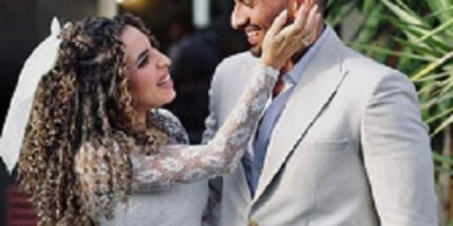 أول تعليق من يوسف حشيش بعد عقد قرانه على منة عدلي القيعي - الكويت الاخباري