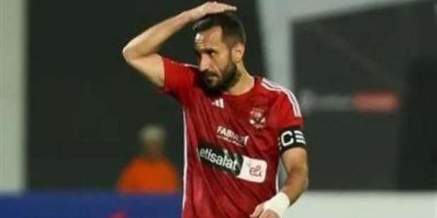 سبب صادم وراء عدم احتفال علي معلول بفوز الأهلي أمام البنك - الكويت الاخباري