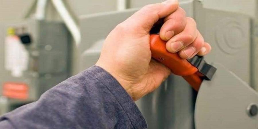 فصل الكهرباء عن 24 منطقة بدسوق في كفر الشيخ.. المواعيد والأماكن - الكويت الاخباري