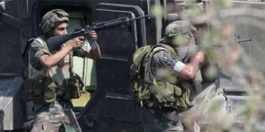 إصابة جندى لبنانى جراء غارة إسرائيلية على سيارة بطريق بلدة بيت ياحون - الكويت الاخباري
