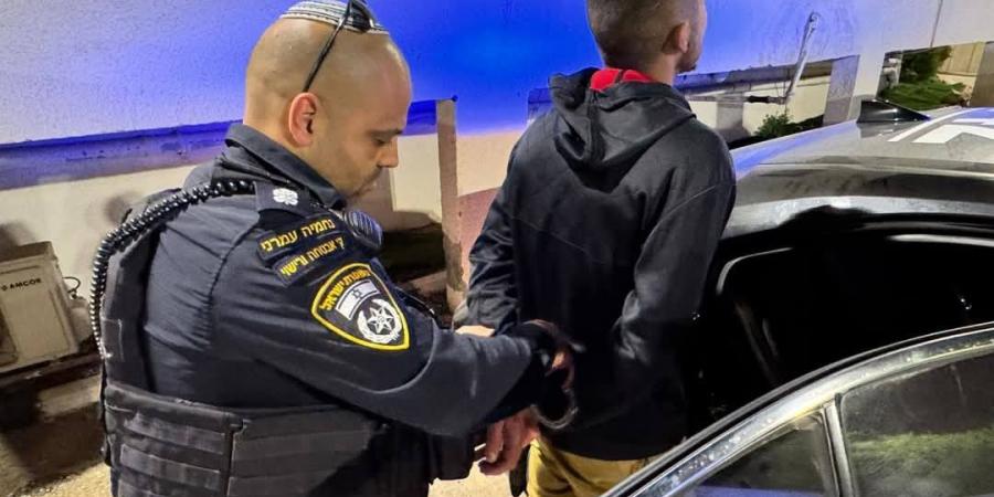 الاحتلال يعتقل شابا فلسطينيا بتهمة البصق في وجه مجندة إسرائيلية - فيديو وصورة - الكويت الاخباري