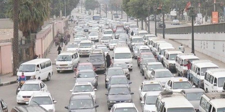 الحالة المرورية.. كثافات وتباطؤ في حركة السير بعددٍ من شوارع وميادين القاهرة - الكويت الاخباري