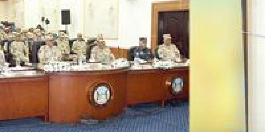 وزير الدفاع والإنتاج الحربي يشهد تنفيذ المرحلة الرئيسية لمشروع مراكز القيادة التعبوي للمنطقة الغربية العسكرية - الكويت الاخباري