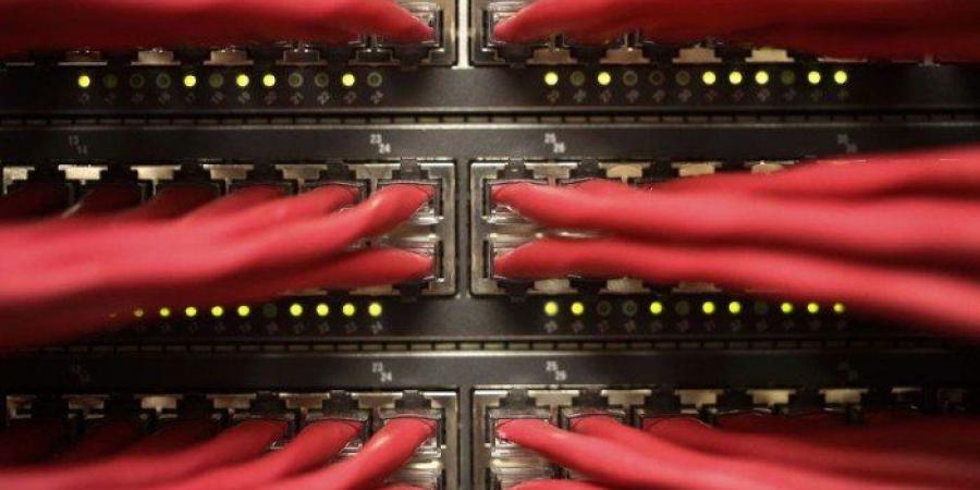 دولة الإمارات تطلق نموذج ذكاء اصطناعي عربي لتعزيز موقعها في سباق التكنولوجيا بالشرق الأوسط - الكويت الاخباري
