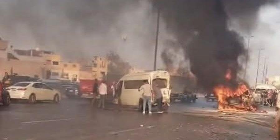 دماء وحطام على الطريق الدائري.. تهشم 10 سيارات وتفحم إحداهما.. 22 مصابًا وتوقف الحركة المرورية | ماذا حدث؟ - الكويت الاخباري